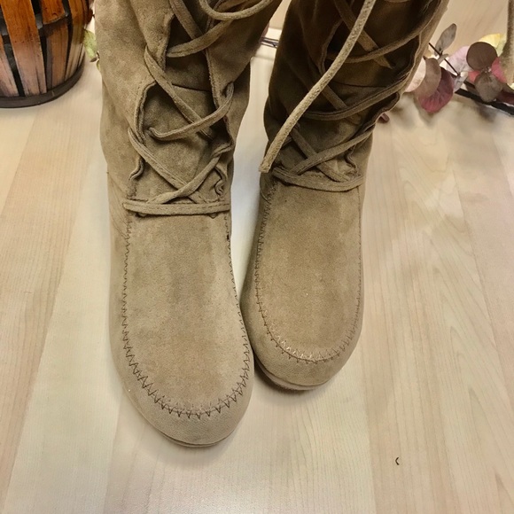 Camel suede fringe Boot - Picture 4 of 4